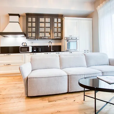 Easylife - Eleganza Moderna Vicino A Life *