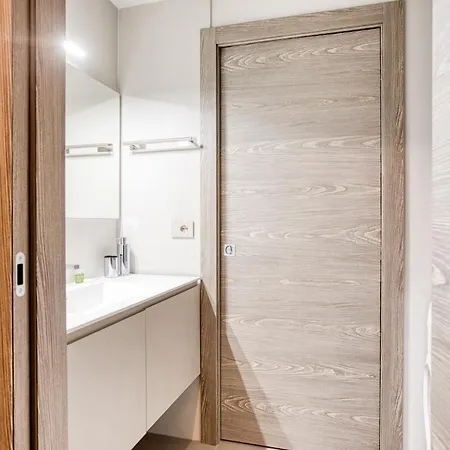 Easylife - Eleganza Moderna Vicino A Life *