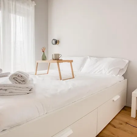 Easylife - Eleganza Moderna Vicino A Life Apartment *