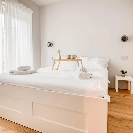 Apartment Easylife - Eleganza Moderna Vicino A Life *