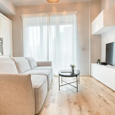 Easylife - Eleganza Moderna Vicino A Life * Milan